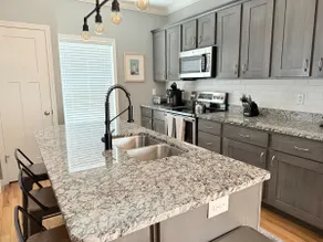 Family-Friendly Bucknell Stay | Walkable Downtown - Image 4