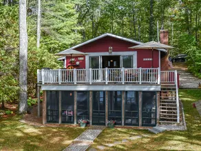 Lovely Lakefront Cottage - Book Your Fall GetAway! - Image 2