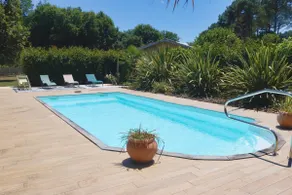 Studio in a local home, swimming pool, air conditioning - Image 2