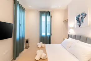 Sea & Salt Boutique Apartment 3 - Image 2