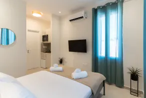 Sea & Salt Boutique Apartment 3 - Image 4