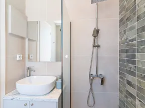 Sea & Salt Boutique Apartment 3 - Image 3