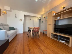 Apartment in Royan near Sandy Beaches - Image 2