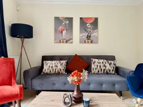 Spacious 5BR, Cheltenham Town centre, inc parking - Image 2