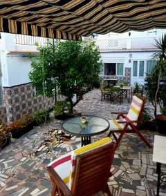 House with Private Patio and Garden. 20 minutes from Córdoba - Image 3