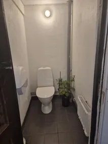 Garden cottage-bed & blanket, no kitchen, shared toilet - Image 2