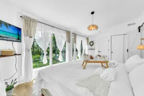 Lakeside Gem - Luxe 3BR Geneva Retreat, Lake Views - Image 2