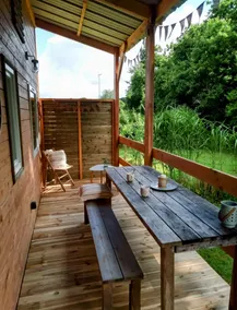 Chalet, double bathtub and dwarf goats. - Image 2