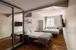 Bright & Spacious studio for 4 in the city center - Image 3