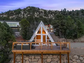 White A-Frame Escape 25 Min From Zion - Image 2