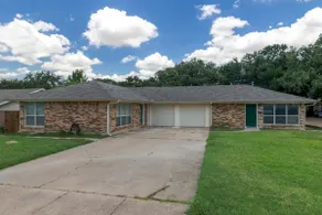 Outdoor Dining + Fenced Yard | 6.6 miles to AT&T - Image 2