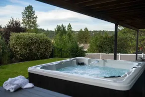 VIEW, Hot Tub, Game Room, 4 King Beds, Theater - Image 2