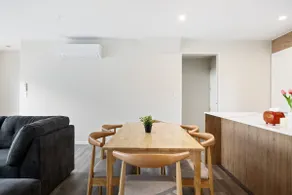 3 Bedroom, 3 Bathroom Townhouse with Garage - in CHCH CBD - Image 5