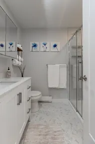 Cozy 1-Bedroom Retreat in the Heart of Langford - Image 5
