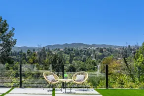 Luxury Estate - Pool, BBQ & Views - Image 2