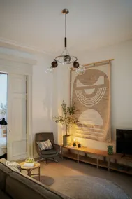 Elegant Heritage Apartment with Garden & Terrace - Image 4
