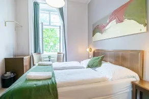 Ensuite Room | Heart of Mariahilferstraße - Image 2