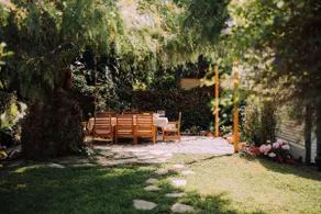 5BR LA Garden Villa with Dining and Nearby Beaches - Image 3