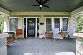 Easy Breezy Bungalow - Image 2