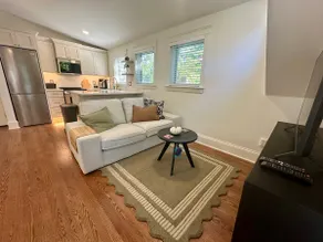 Charming & Historic | Walk to Downtown & Big House - Image 3