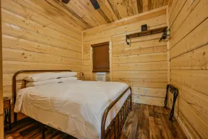 3 miles on ATV to Wolf Pen Gap, Luxury Cabin slp 5 - Image 5