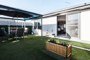 Villa on Parker - Image 5