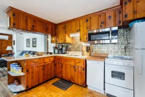 Lakefront Retreat near Gunstock with HotTub, Kayak - Image 5