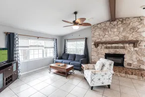 Waterfront Hideaway - Meadowlark - Image 3