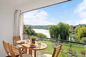 Designer suite with lake view | central & close to nature - Image 3