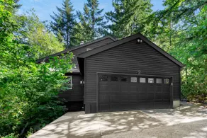 The Walking Woods Retreat in Lake Oswego - Image 4