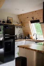 Cozy Cabin w/HOT TUB & King Bed•Trails•Lakes•Golfs - Image 3