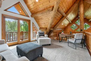 Egg Harbor Cozy and Spacious Log Cabin/Outside Bar - Image 4