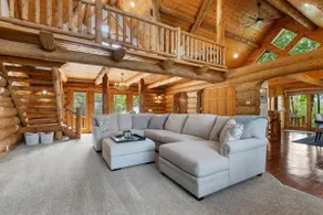 Egg Harbor Cozy and Spacious Log Cabin/Outside Bar - Image 2
