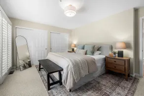 Harbor Haven-Ocean Views, Steps to Beach + Dining - Image 4