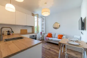 Chic haven in Neuilly, near Paris - Image 3