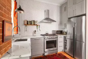 Vintage Home | Fenced Yard, Pvt Patio, Parking - Image 3