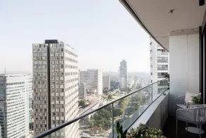 Skyline Suite - Danube-View Balcony & Pool - Image 4