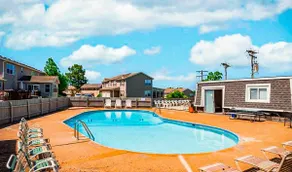 Cozy 1BR Condo - Pool & Wi-Fi - Image 3