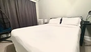 Cozy & Stylish 1 BD Near City+Airport - Image 5