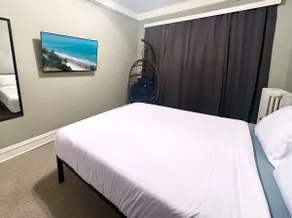 Cozy & Stylish 1 BD Near City+Airport - Image 4