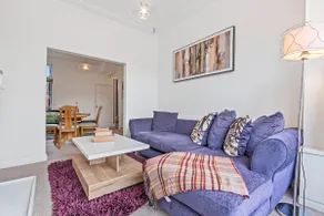 3bedroom house, garden.4 mins drive to MKM stadium - Image 4