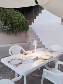 Apartment with a terrace overlooking the sea - Image 3
