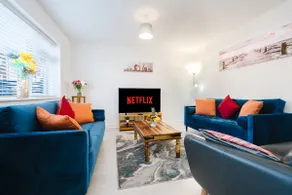 Candlefield house, contractors, business travelers, families, free parking - Image 3