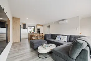 Newly Built 3 Bedroom Townhouse - Your Base to Explore the CBD - Image 5