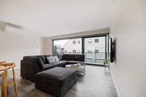 Newly Built 3 Bedroom Townhouse - Your Base to Explore the CBD - Image 2
