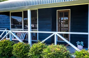 The Salty Whale - Blissful Coastal Escape - Image 3