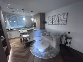 The Half Moon (luxurious and romantic apartment) - Image 2