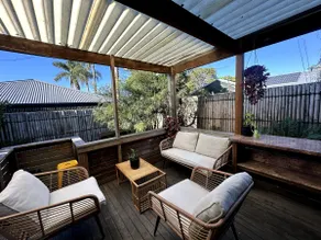 Crescent Head Coastal Loft • Walk 2 Surf • Pets OK - Image 2