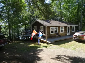 Bewsher's Lakeside Retreat - Image 2