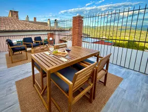 Romantic Rooftop Retreat Near Rome - Image 4